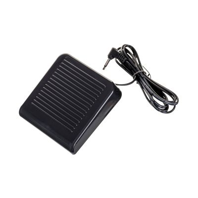 11. Maszyna do szycia Singer M1005