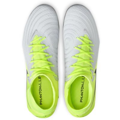 3. Buty piłkarskie Nike Phantom Luna II Academy FG/ MG M FD6725-003