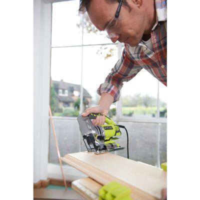 14. Ryobi RJS850-K wyrzynarka elektryczna 600 W 2 kg