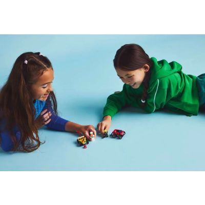 7. LEGO CITY 60458 Zestaw wyścigówek: pizza kontra wóz strażacki