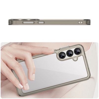 4. Etui silikonowe Outer Space Case z żelową ramką do Samsung Galaxy S25+ - przezroczysto-czarne