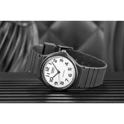 5. Zegarek CASIO MQ-24-7B2LEG + BOX