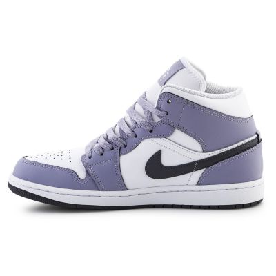 4. Buty Nike Air Jordan 1 MID DQ8426-145
