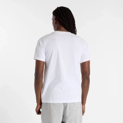 8. Koszulka New Balance Sport Graphic M MT51940WT