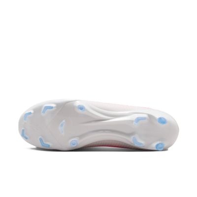 4. Buty Nike Vapor 17 Academy FG/MG T IO8228-900