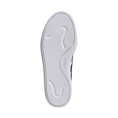 12. Buty adidas Courtblock M IF4033