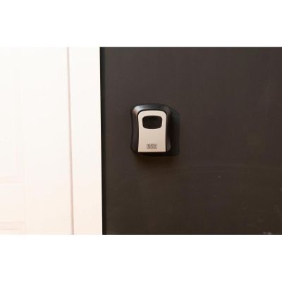 28. SKRZYNKA SEJF NA KLUCZE NA SZYFR 4 CYFRY BLACK + DECKER