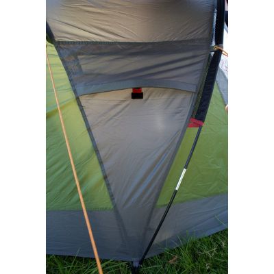 7. Coleman Darwin 4 Plus 4 os. Zielony Namiot kopułowy / Igloo