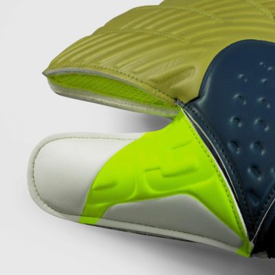 2. Rękawice piłkarskie dla bramkarza SELECT 03 Youth