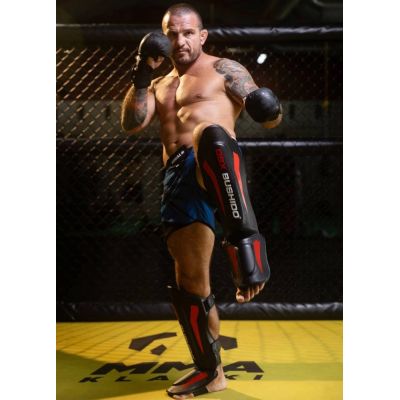 3. Ochraniacze na piszczele M - Phantom Red