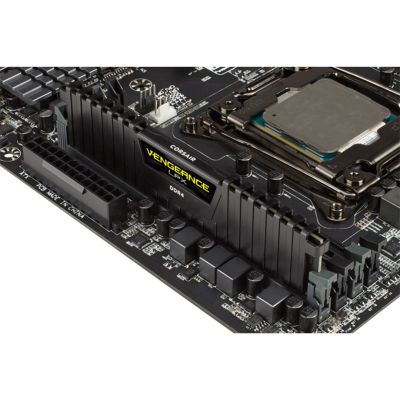 4. Corsair memory D4 3000 8GB C16 Ven