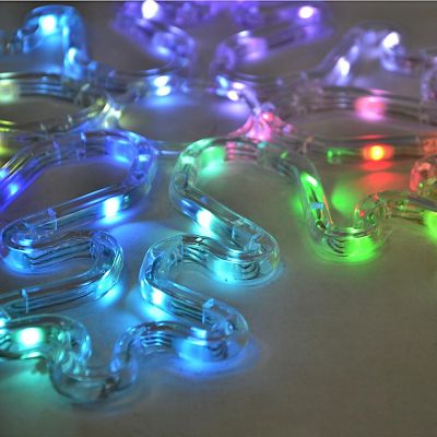 4. PŁATEK ŚNIEGU DEKORACYJNY WISZĄCY 31,5 x 36 CM 60LED RGB TIMER USB
