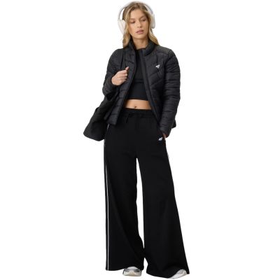 8. Kurtka damska 4F F0855 głęboka czerń 4FWSS26TDJAF0855 20S