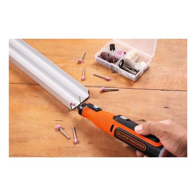 10. Black & Decker BCRT8I-XJ grawerka elektryczna
