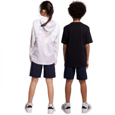 11. Spodenki adidas Essentials 3-Stripes Woven Jr IC6822