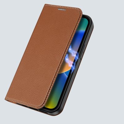 7. Dux Ducis Skin X2 etui do iPhone 14 Pro pokrowiec z magnetyczną klapką brązowy