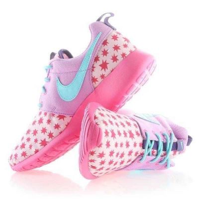 11. Buty Nike Roshe One Print (GS) W 677784-604