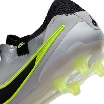 7. Buty piłkarskie Nike Tiempo Legend 10 Elite AG-Pro M DV4330-001
