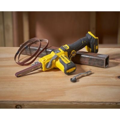 7. Pilnik taśmowy akumulatorowy Stanley Fatmax SFMCE210B-XJ