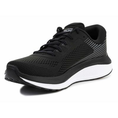 4. Buty Skechers Go Run Persistence M 246053-BKW