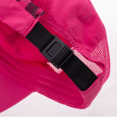 4. Czapka z daszkiem ZENKO W