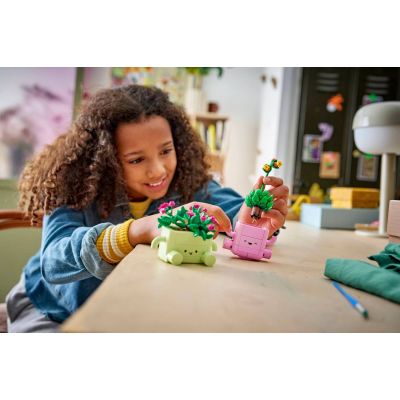9. LEGO 11506 Botanicals - Bujające się roślinki