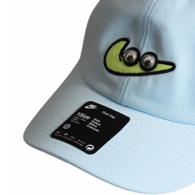 7. Czapka z daszkiem dziecięca Nike Club Kids Błękitna - FZ0831-474