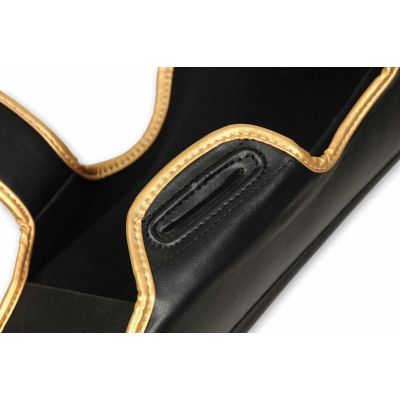 13. Ochraniacze na piszczele M - Aureos