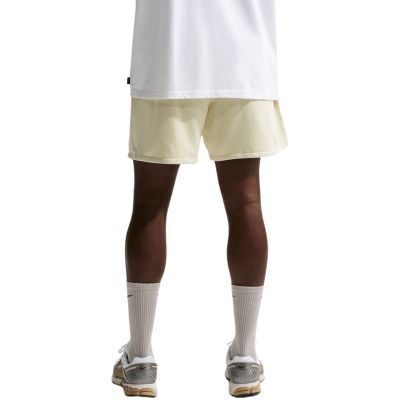 2. Spodenki męskie Nike Club kremowe FN3520 229