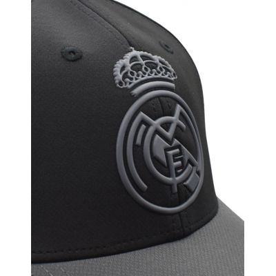 3. Czapka z daszkiem Real Madryt Cap M 28TH RM3GO28