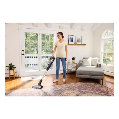 13. Odkurzacz pionowy bezprzewodowy BSV525BLP-QW BLACK+DECKER