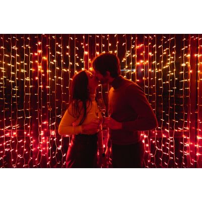 8. Inteligentna Kurtyna LED Twinkly 210 RGB+W 2,1m