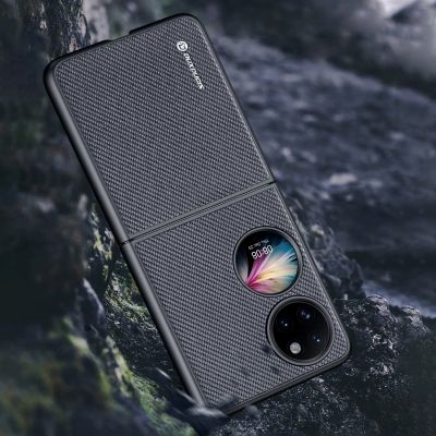 12. Dux Ducis Fino etui pokrowiec pokryty nylonowym materiałem Huawei P50 Pocket czarny
