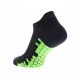 2. Skarpety inov-8 Trailfly Ultra Sock Low. 001004-BKGN-01