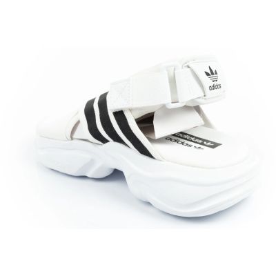 16. Sandały adidas Magmur Sandal W EF5848