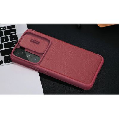 20. Nillkin Qin Leather Pro Case etui do Samsung Galaxy S22+ (S22 Plus) osłona na aparat kabura pokrowiec obudowa z klapką brązowy