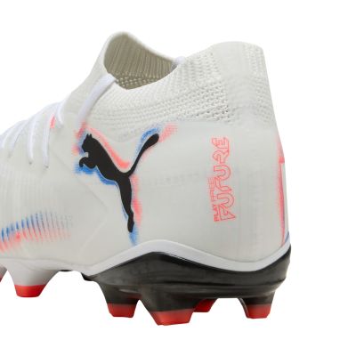 9. Buty piłkarskie Puma Future 8 Match FG/AG M 108593 01