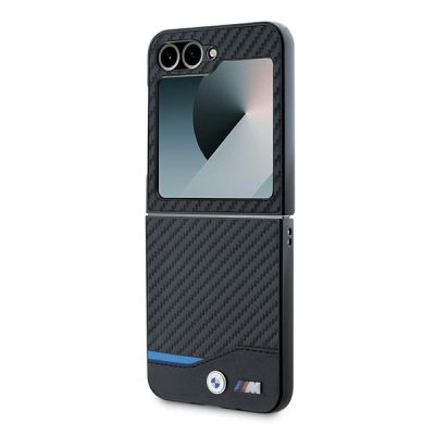 6. Etui BMW Carbon Blue Line na Samsung Galaxy Z Flip 6 - czarne
