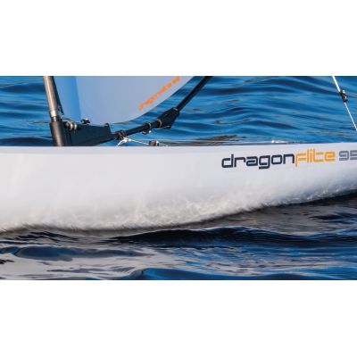 4. Łódź żaglowa RC Amewi RC Boat Dragonflite 95