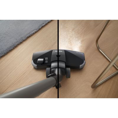 4. Odkurzacz workowy Philips Performer LED 8000 Series z technologią TriActive, model XD8142/12, moc 900W