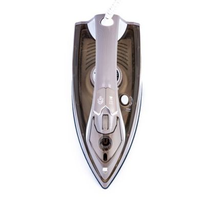 3. Żelazko parowe Adler CR 5018 (3000W; kolor brązowy)