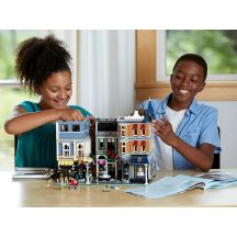 LEGO Creator Expert 10255 - Plac Zgromadzeń