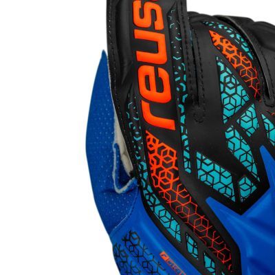 12. Rękawice bramkarskie Reusch Attrakt Solid M 5570515 4467