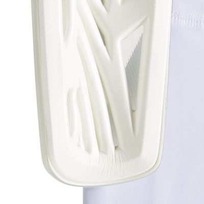 4. Ochraniacze adidas Tiro SG League Jr IQ4040