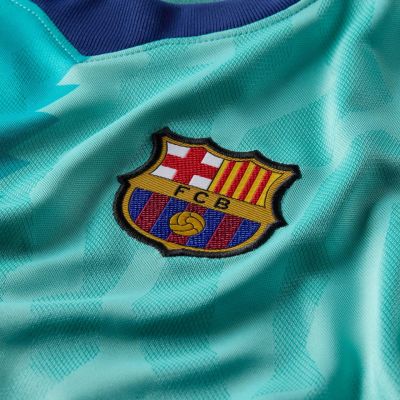 8. Koszulka dla dzieci Nike FC Barcelona Stadium 2026/27 zielona II6686 301