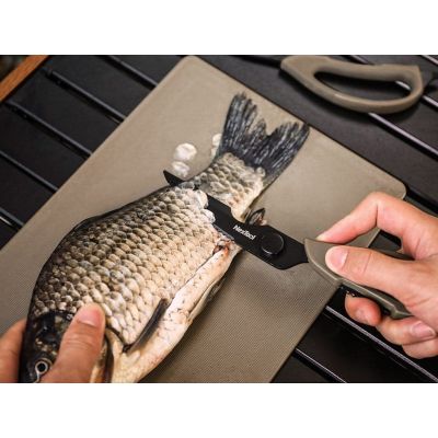 6. Zestaw 5 narzędzi turystycznych do grillowania NexTool NE20261