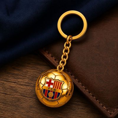 9. FC Barcelona brelok oryginalny na licencji w kształcie złotej piłki z herbem B7081