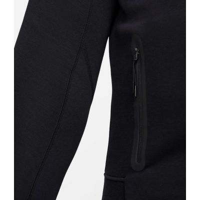 4. Bluza Nike Tech Fleece M FB7921-010