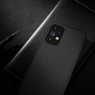 12. Nillkin Textured Case wytrzymałe wzmocnione etui z żelową ramką i nylonem na tyle Samsung Galaxy A73 czarny