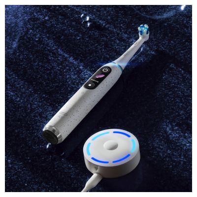 20. Szczoteczka Oral-B iO Series 10 Stardust White
